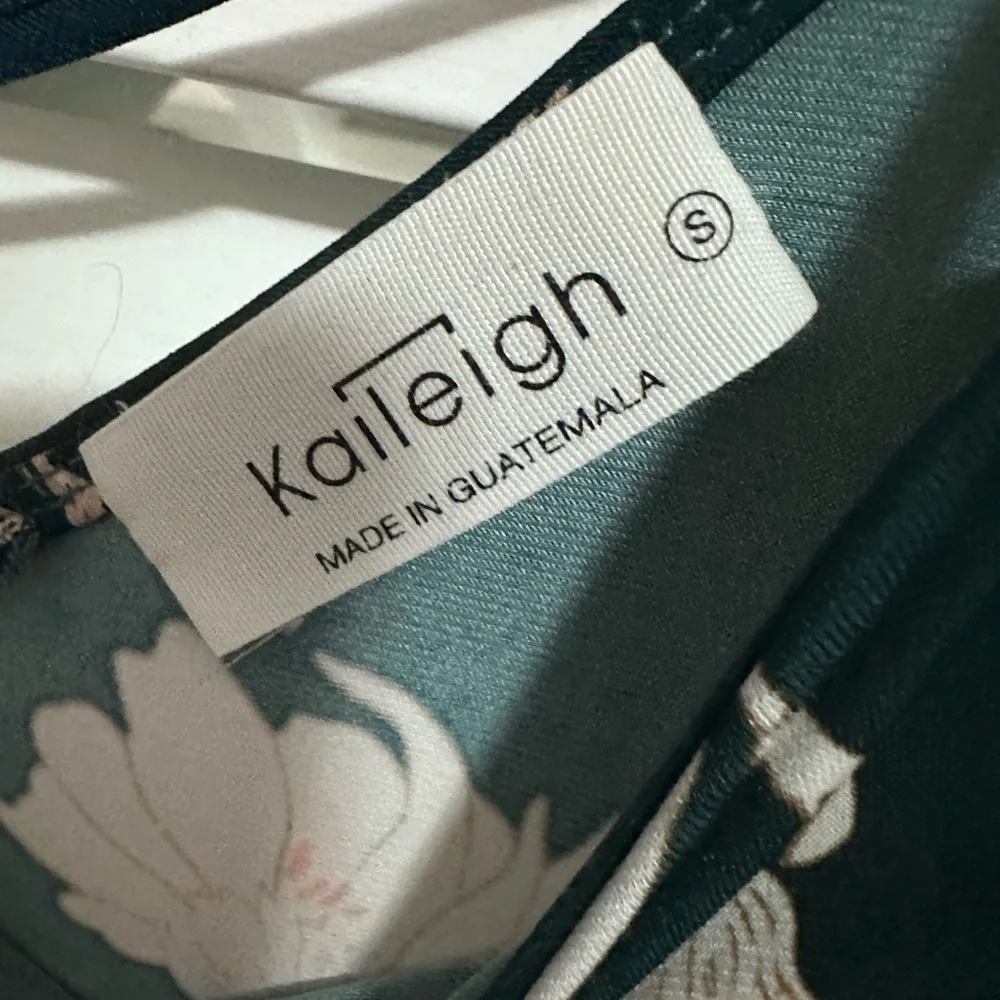 Kaileigh Blue Asymmetrical Ruffled Short Sleeve Cold-Shoulder Blouse - Picture 3 of 3